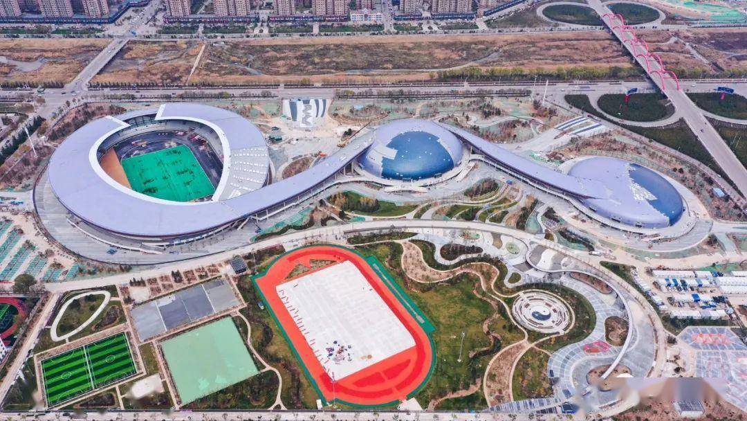 酒泉甘肃平凉市体育运动公园复合型塑胶跑道